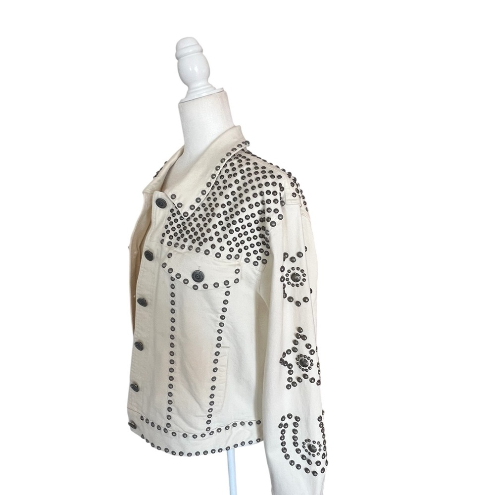 Double D Ranch Cream Denim Jacket with Black Stud Patterns - Picture 7 of 9